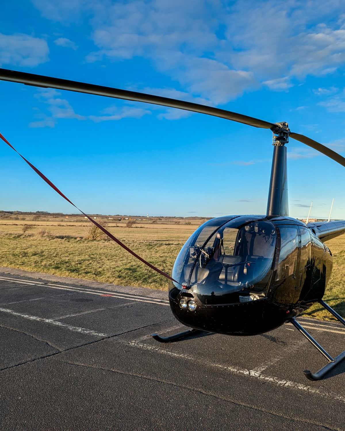 Helicóptero para o trabalho, um ano