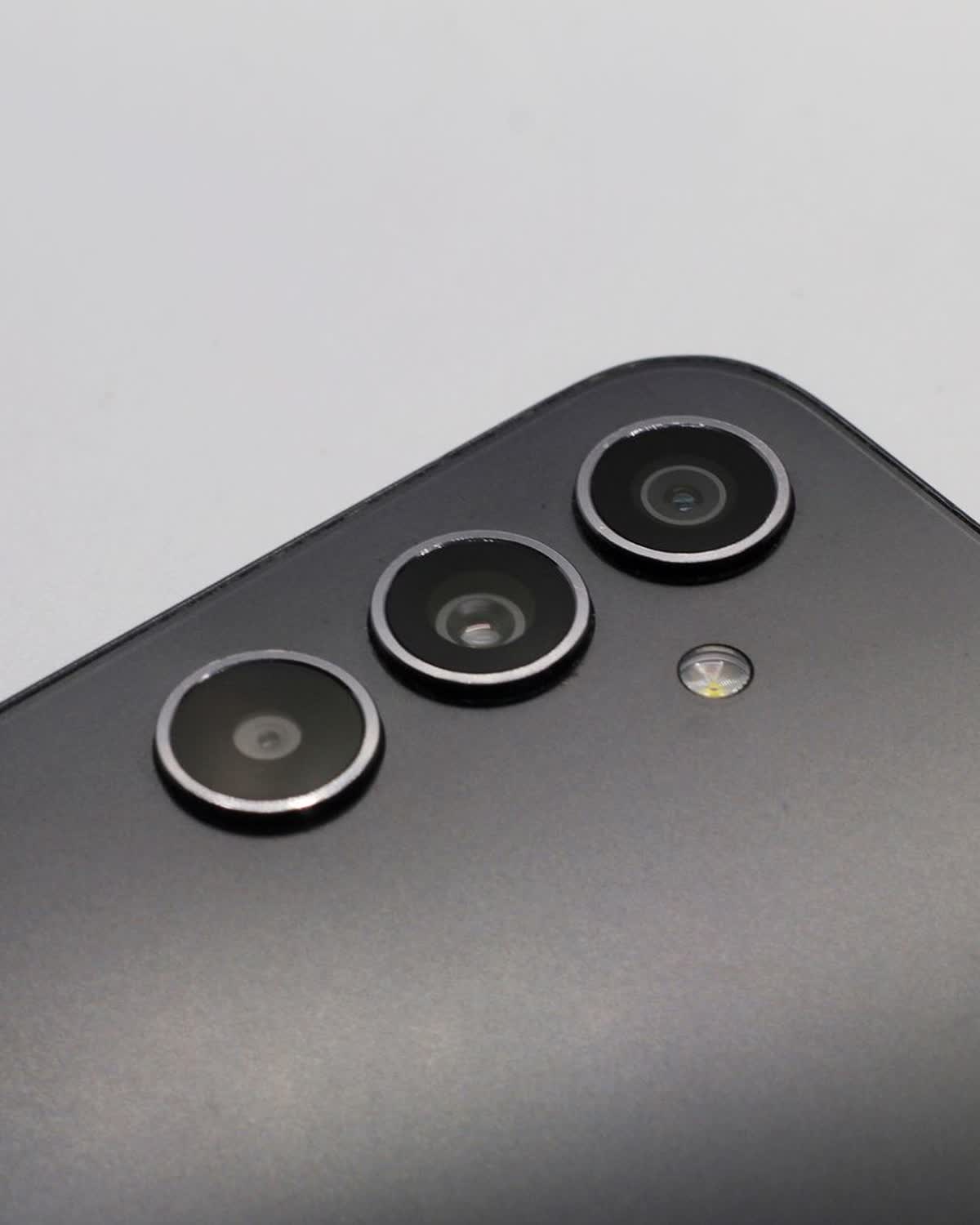 Smartphone Titânio Pro Max 1 TB